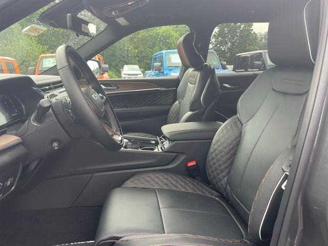 2025 Jeep Grand Cherokee GRAND CHEROKEE L SUMMIT 4X4