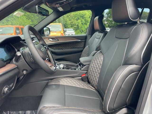 2025 Jeep Grand Cherokee GRAND CHEROKEE L SUMMIT 4X4