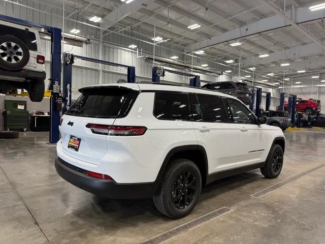 2025 Jeep Grand Cherokee GRAND CHEROKEE L ALTITUDE 4X4