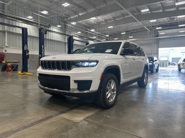 2025 Jeep Grand Cherokee GRAND CHEROKEE L LAREDO 4X4