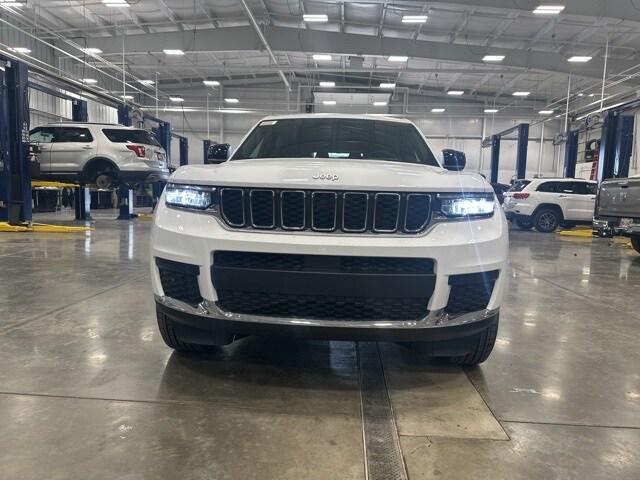 2025 Jeep Grand Cherokee GRAND CHEROKEE L LAREDO 4X4