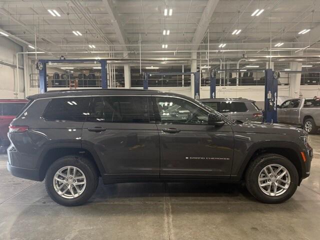 2025 Jeep Grand Cherokee GRAND CHEROKEE L LAREDO 4X4 2025 Jeep Grand Cherokee GRAND CHEROKEE L LAREDO 4X4