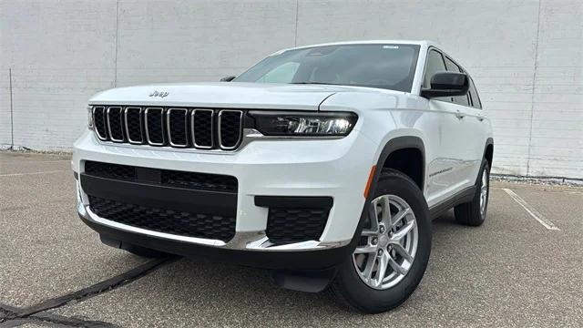 2025 Jeep Grand Cherokee GRAND CHEROKEE L LAREDO 4X4