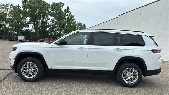 2025 Jeep Grand Cherokee GRAND CHEROKEE L LAREDO 4X4