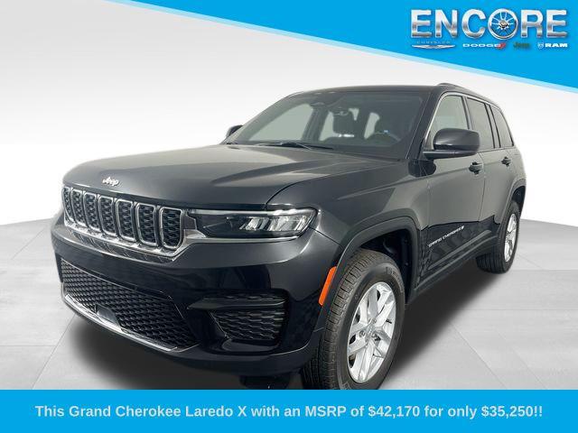 2025 Jeep Grand Cherokee GRAND CHEROKEE LAREDO X 4X2