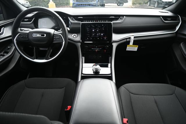 2025 Jeep Grand Cherokee GRAND CHEROKEE L LAREDO X 4X2