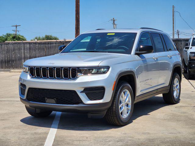 2025 Jeep Grand Cherokee GRAND CHEROKEE LAREDO X 4X2