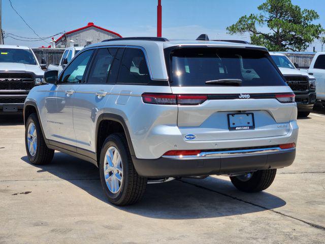 2025 Jeep Grand Cherokee GRAND CHEROKEE LAREDO X 4X2