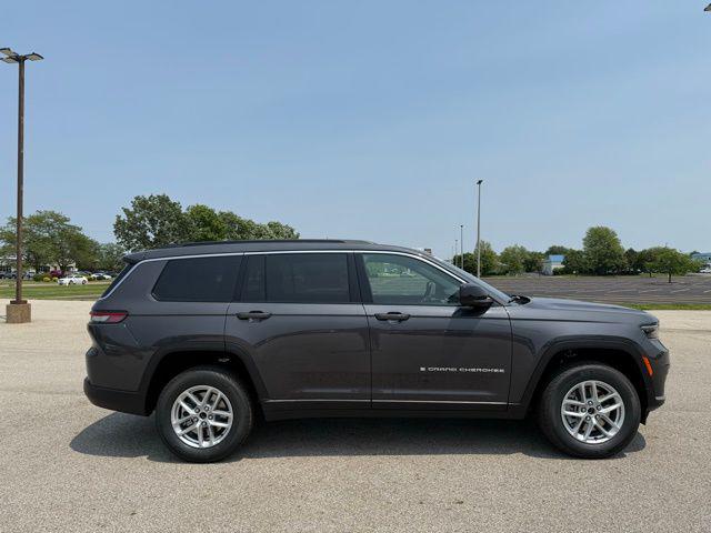 2025 Jeep Grand Cherokee GRAND CHEROKEE L LAREDO 4X4