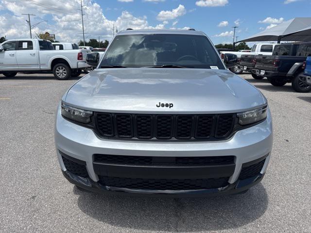 2025 Jeep Grand Cherokee GRAND CHEROKEE L ALTITUDE 4X2