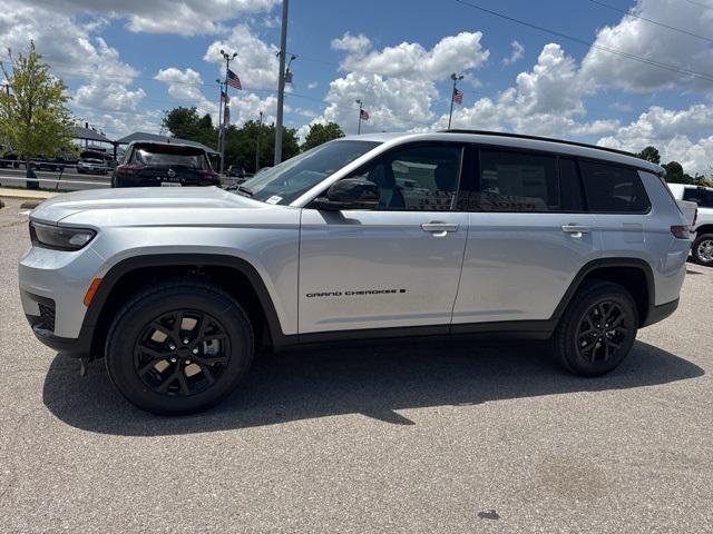 2025 Jeep Grand Cherokee GRAND CHEROKEE L ALTITUDE 4X2