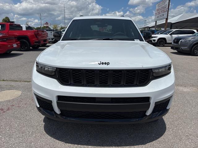 2025 Jeep Grand Cherokee GRAND CHEROKEE L ALTITUDE 4X2