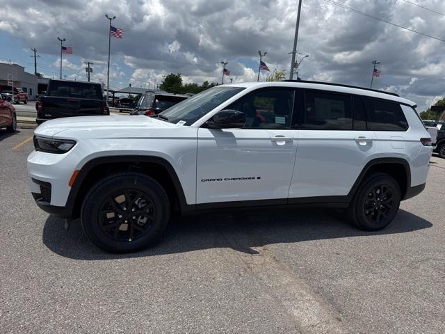 2025 Jeep Grand Cherokee GRAND CHEROKEE L ALTITUDE 4X2