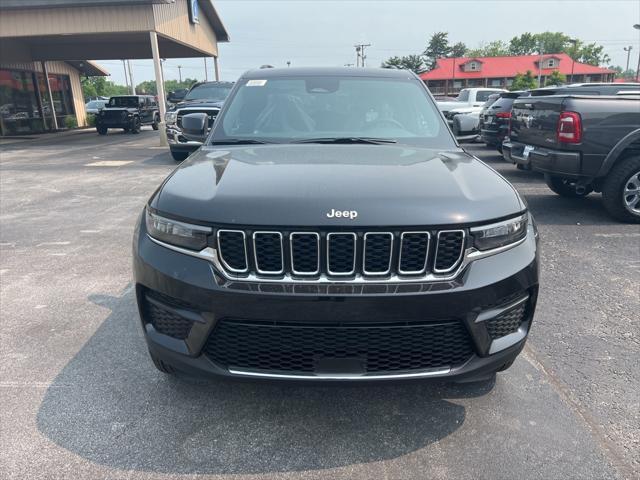 2025 Jeep Grand Cherokee GRAND CHEROKEE LAREDO X 4X4 2025 Jeep Grand Cherokee GRAND CHEROKEE LAREDO X 4X4