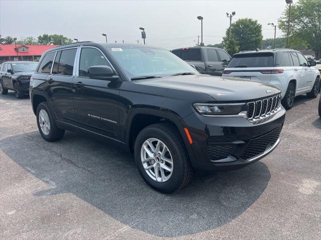 2025 Jeep Grand Cherokee GRAND CHEROKEE LAREDO X 4X4 2025 Jeep Grand Cherokee GRAND CHEROKEE LAREDO X 4X4