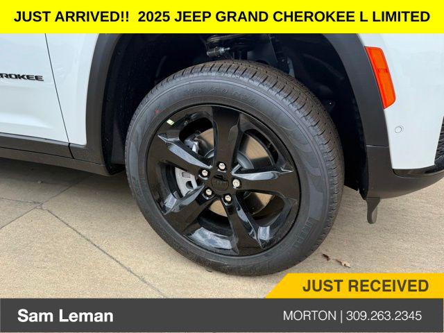 2025 Jeep Grand Cherokee GRAND CHEROKEE L LIMITED 4X4