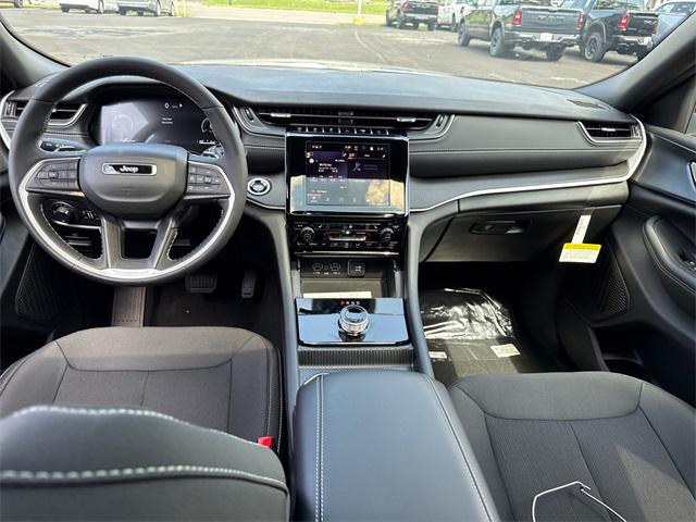 2025 Jeep Grand Cherokee GRAND CHEROKEE L LAREDO X 4X4 2025 Jeep Grand Cherokee GRAND CHEROKEE L LAREDO X 4X4