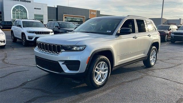 2025 Jeep Grand Cherokee GRAND CHEROKEE LAREDO X 4X2