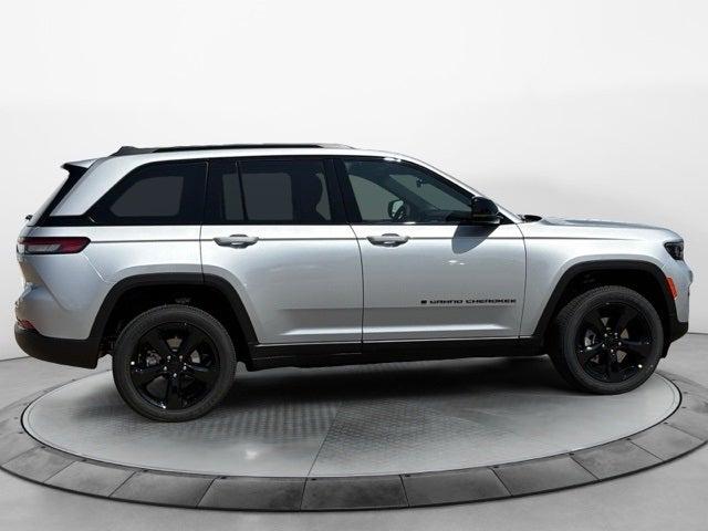 2025 Jeep Grand Cherokee GRAND CHEROKEE ALTITUDE 4X4