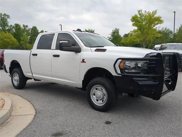 2024 RAM 2500 Tradesman Crew Cab 4x4 64 Box