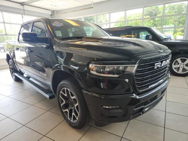 2025 RAM 1500 Laramie Crew Cab 4x4 57 Box