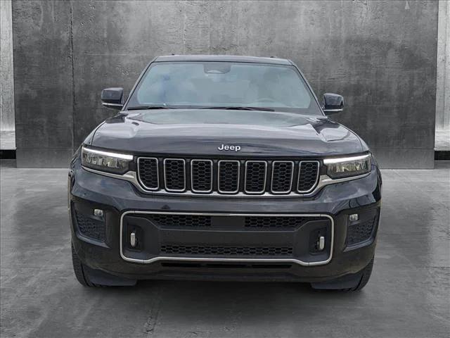 2022 Jeep Grand Cherokee Overland 4x2