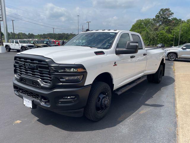 2025 RAM Ram 3500 RAM 3500 TRADESMAN CREW CAB 4X4 8 BOX