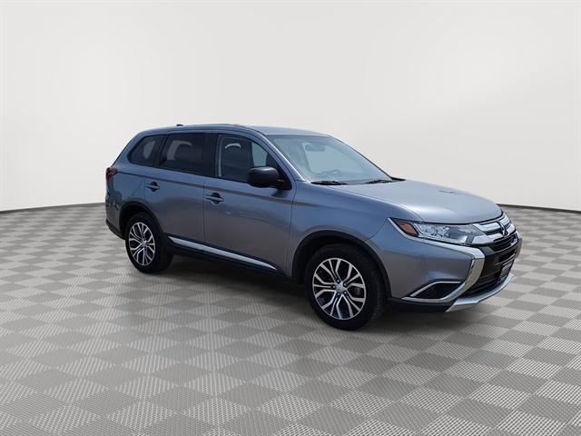2018 Mitsubishi Outlander ES