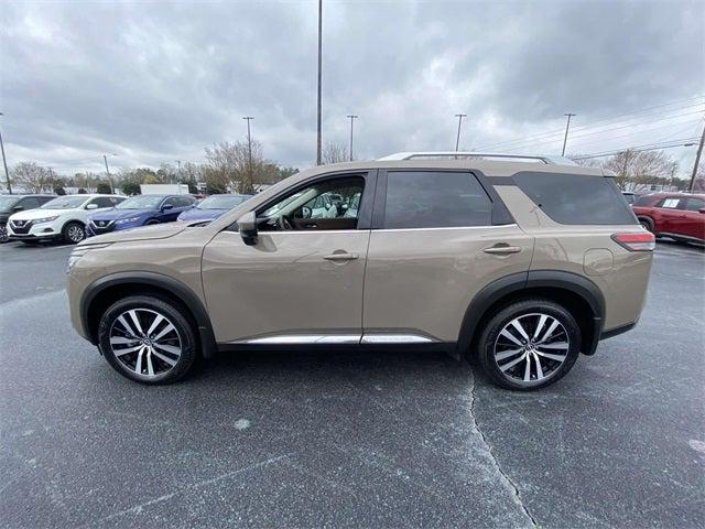 2024 Nissan Pathfinder Platinum FWD