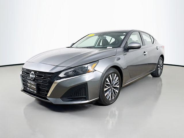 2023 Nissan Altima SV FWD