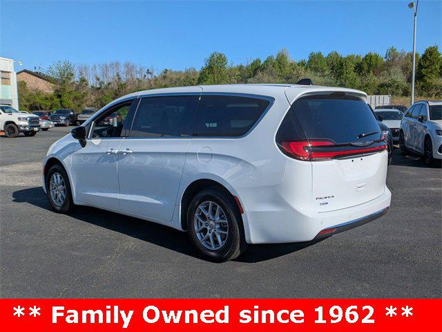 2025 Chrysler Pacifica PACIFICA SELECT