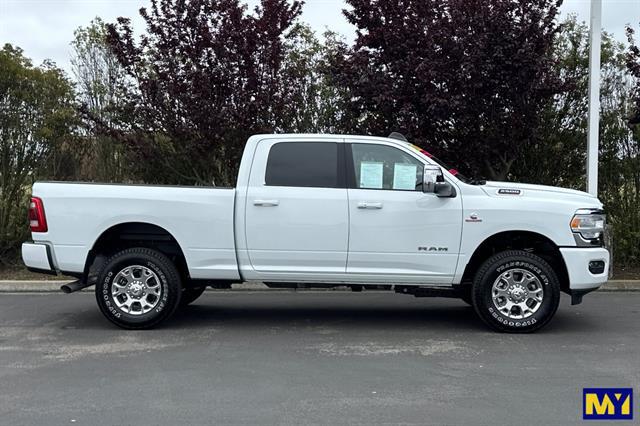 2024 RAM 2500 Laramie Crew Cab 4x4 64 Box