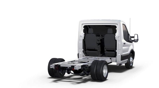 2024 Ford Transit Cutaway Base