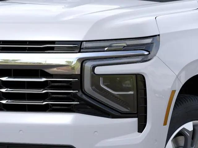 2025 Chevrolet Suburban 4WD LT
