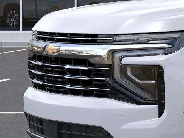 2025 Chevrolet Suburban 4WD LT