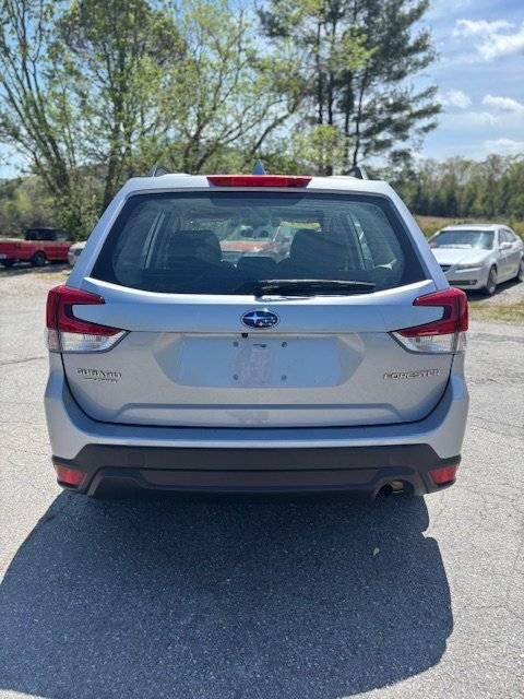 2021 Subaru Forester 2.5i