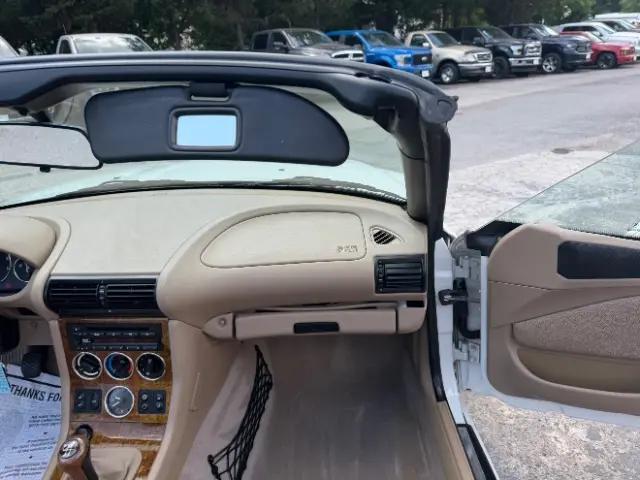 2001 BMW Z3 3.0i