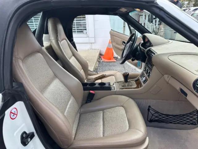 2001 BMW Z3 3.0i
