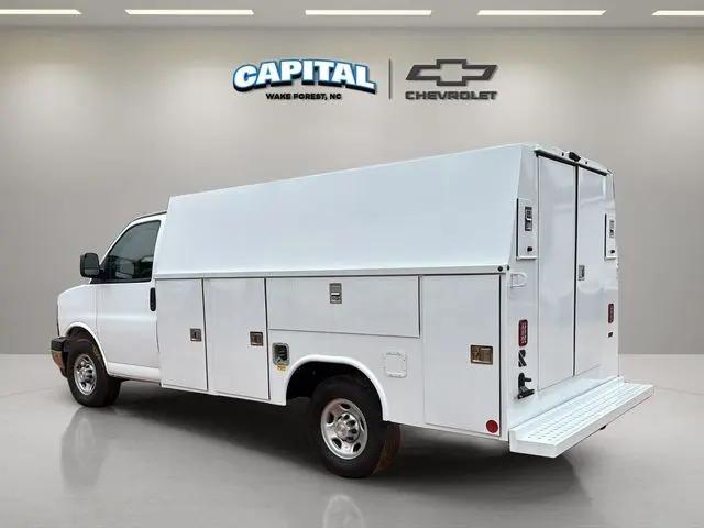 2025 Chevrolet Express Cutaway Work Van