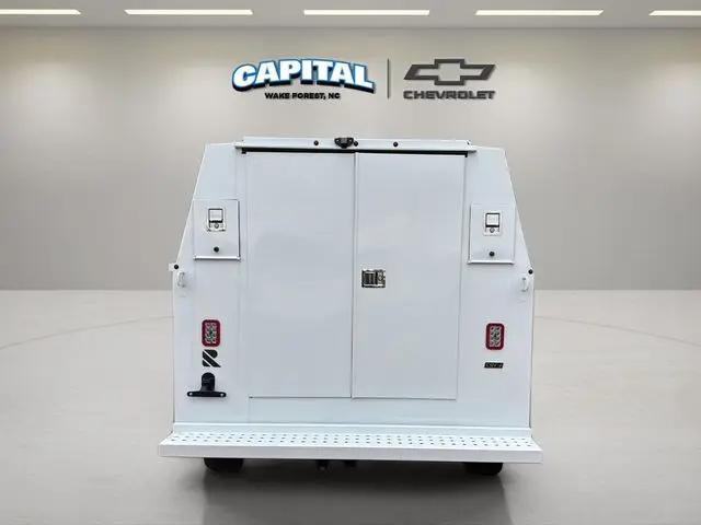2025 Chevrolet Express Cutaway Work Van