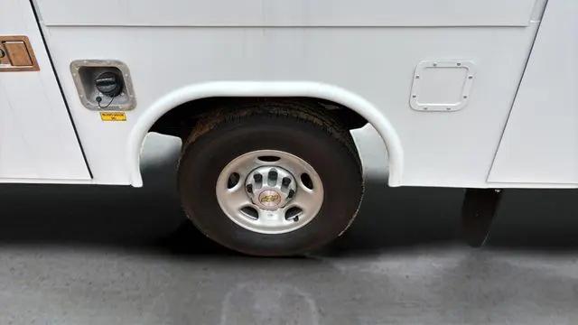 2025 Chevrolet Express Cutaway Work Van