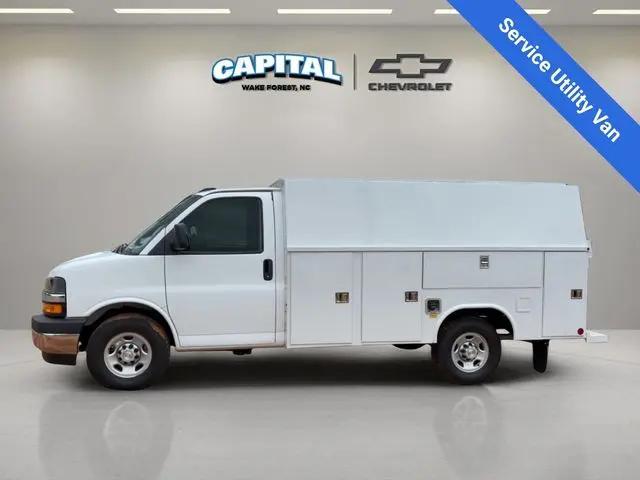 2025 Chevrolet Express Cutaway Work Van