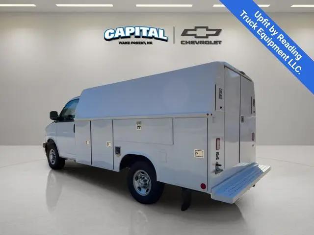2025 Chevrolet Express Cutaway Work Van