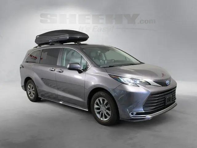 2023 Toyota Sienna XLE