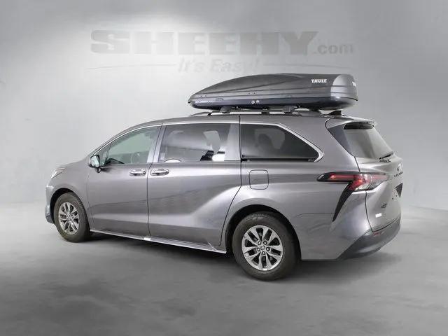 2023 Toyota Sienna XLE