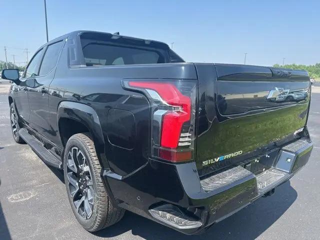 2025 Chevrolet Silverado EV RST