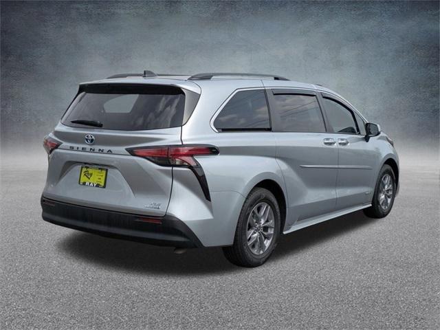 2021 Toyota Sienna XLE