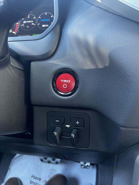 2025 Toyota Tundra Limited CrewMax 6.4' Bed