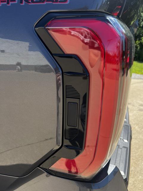 2025 Toyota Tundra Limited CrewMax 6.4' Bed