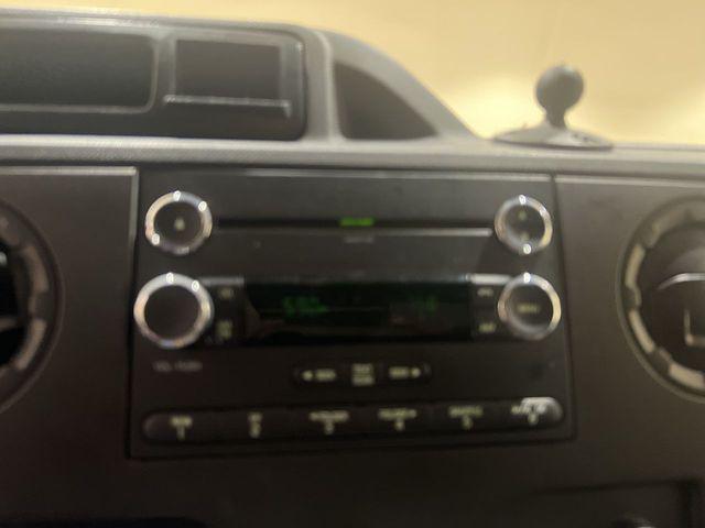 2013 Ford E-450 Cutaway Base